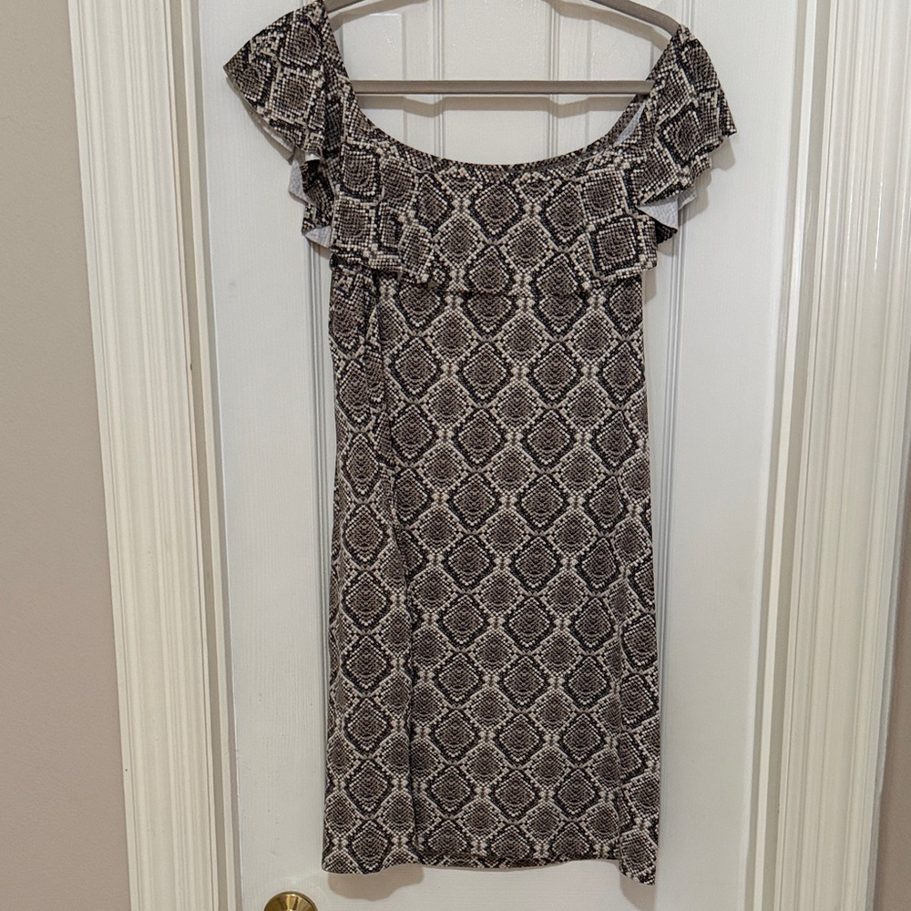 Tommy Bahama Black, Tan and White Geometric Mini Dress;seamless pockets;Classy - Picture 4 of 5